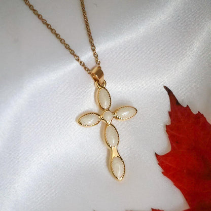 Collier ISIS