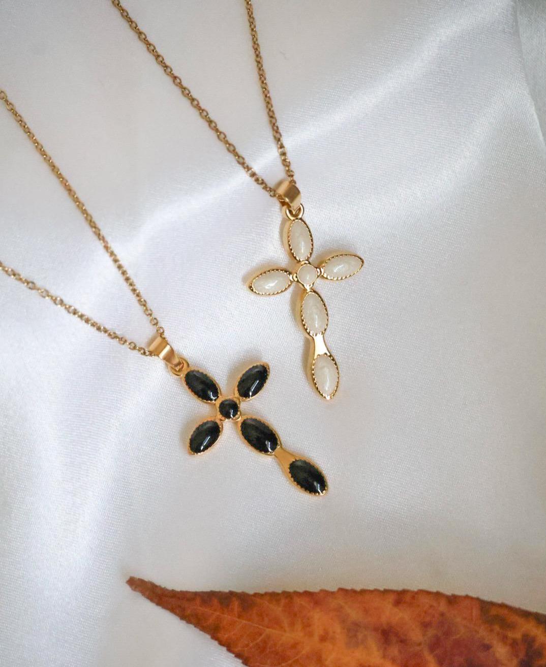 Collier ISIS
